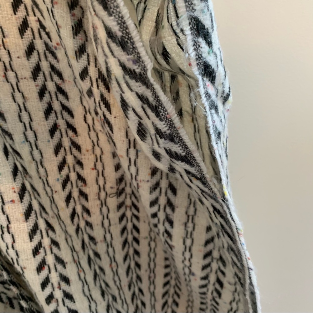 Mudd lightweight kimono white blackfringe - Picture 6 of 9